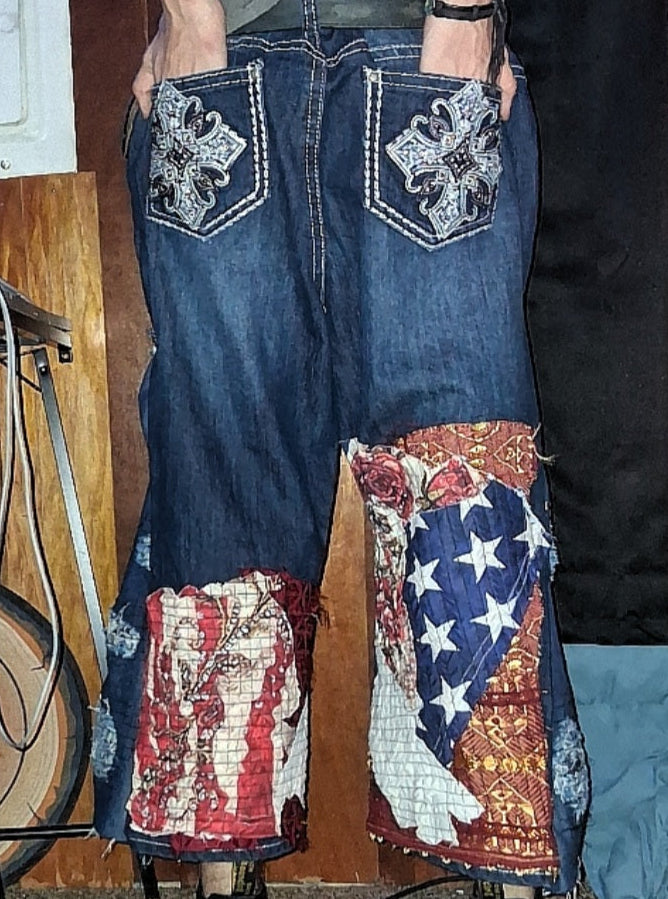 Annagenisi USA Flared Jorts
